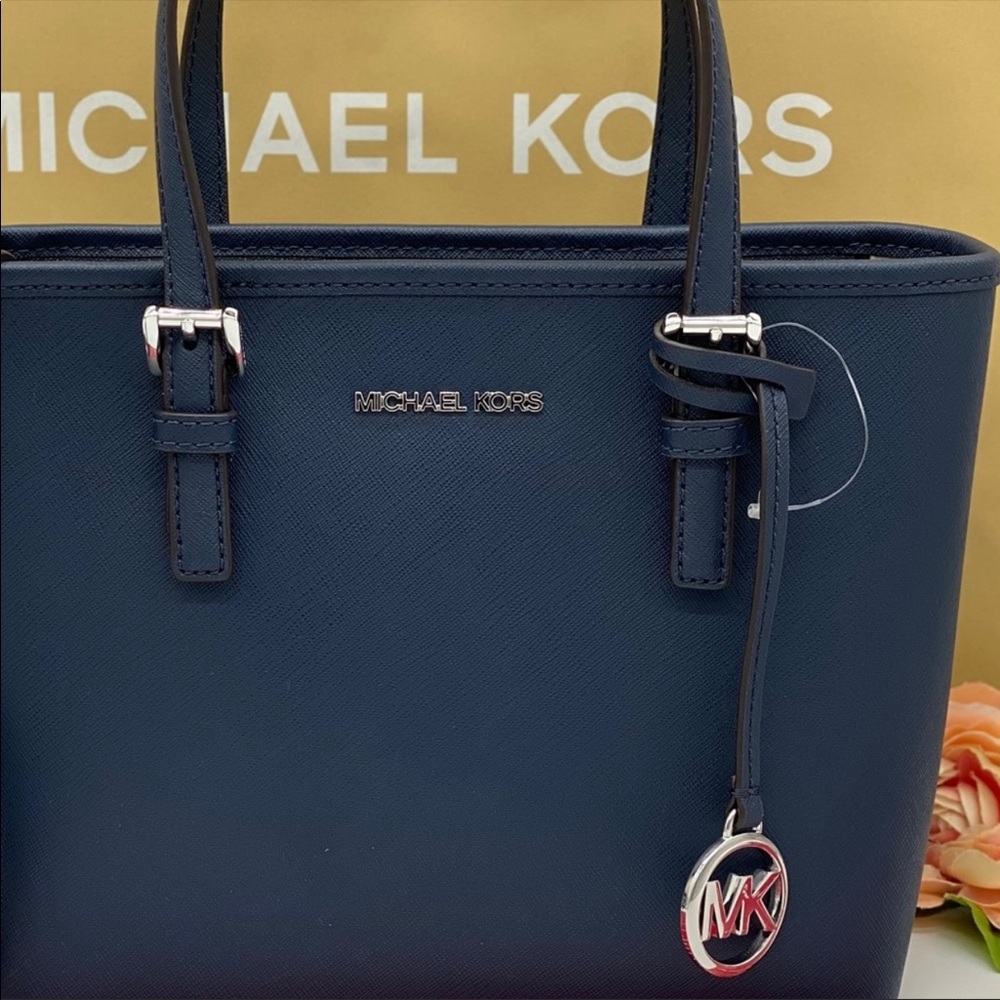 MICHAEL KORS EXTRA-SMALL TOP-ZIP TOTE NAVY - Picture 6 of 16
